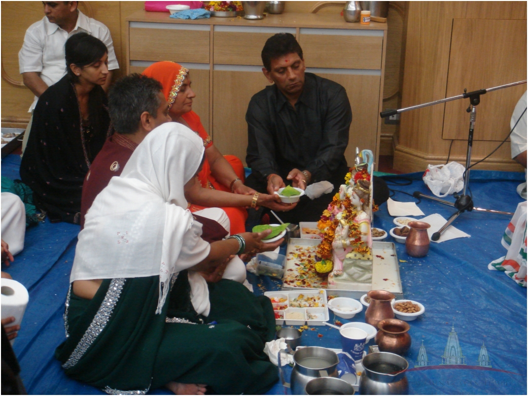 DSC04459 - ©1987-2017 SKS Swaminarayan Temple East London