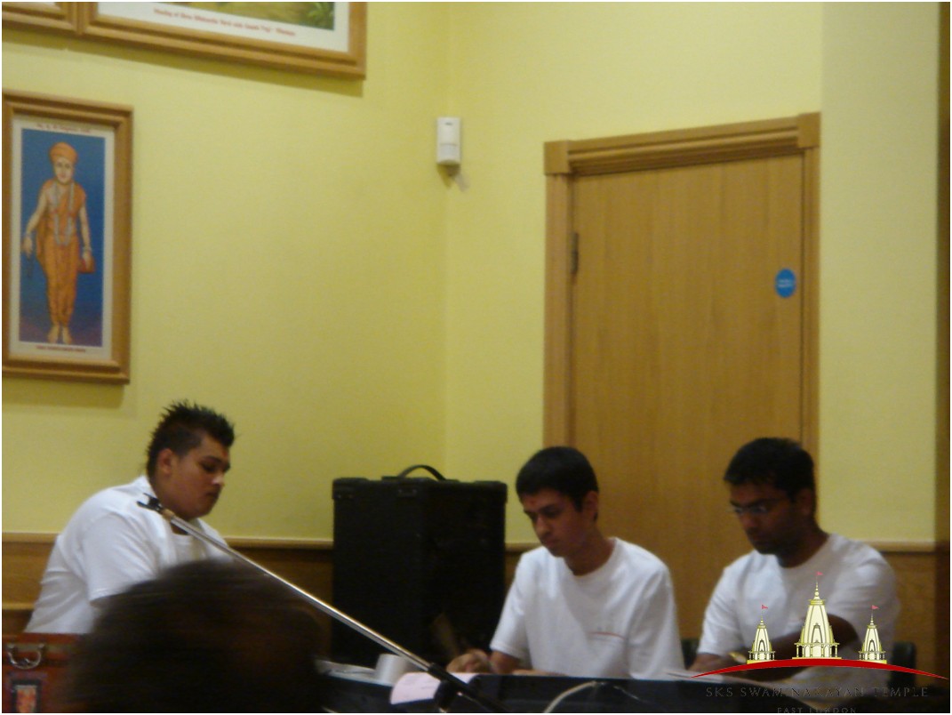 ©1987-2017 SKS Swaminarayan Temple East London