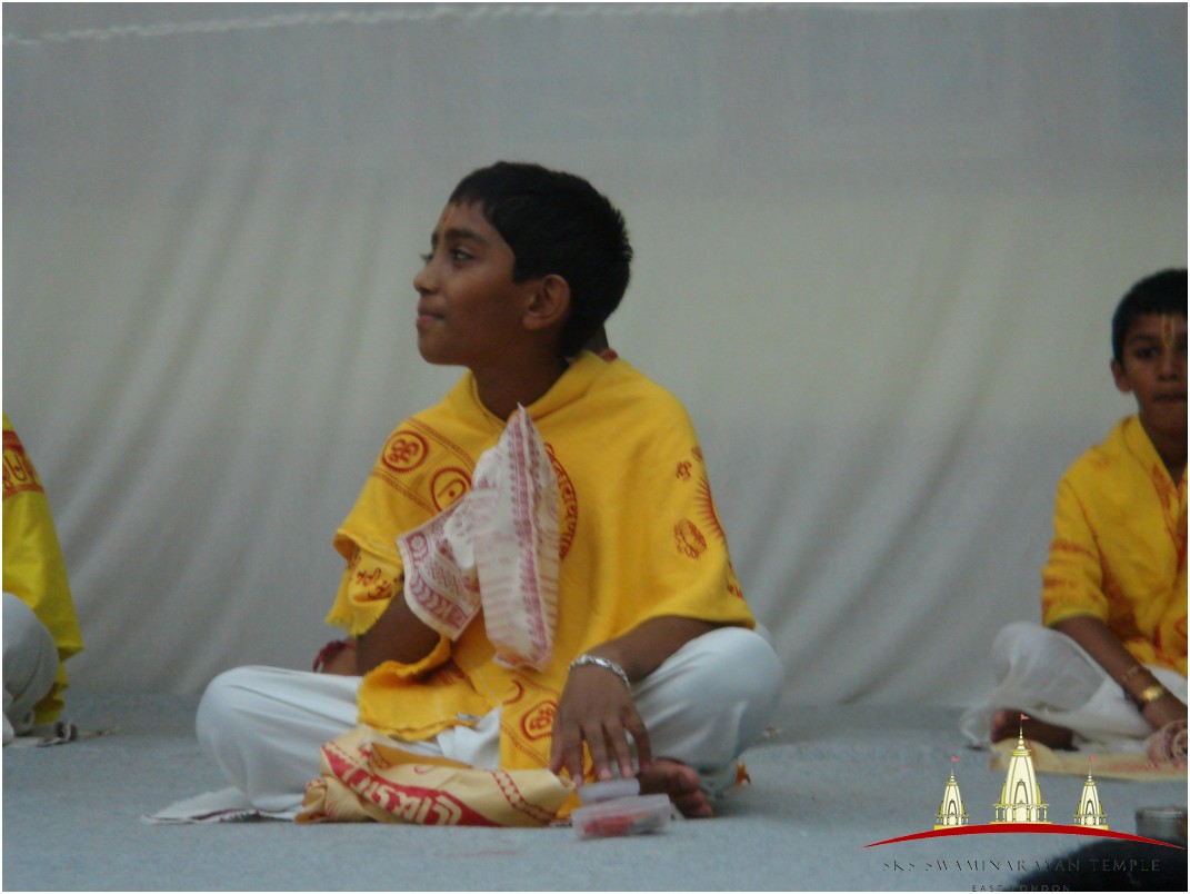 ©1987-2017 SKS Swaminarayan Temple East London
