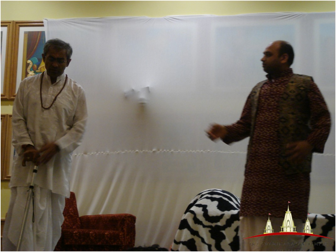 ©1987-2017 SKS Swaminarayan Temple East London