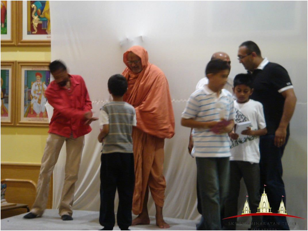 ©1987-2017 SKS Swaminarayan Temple East London