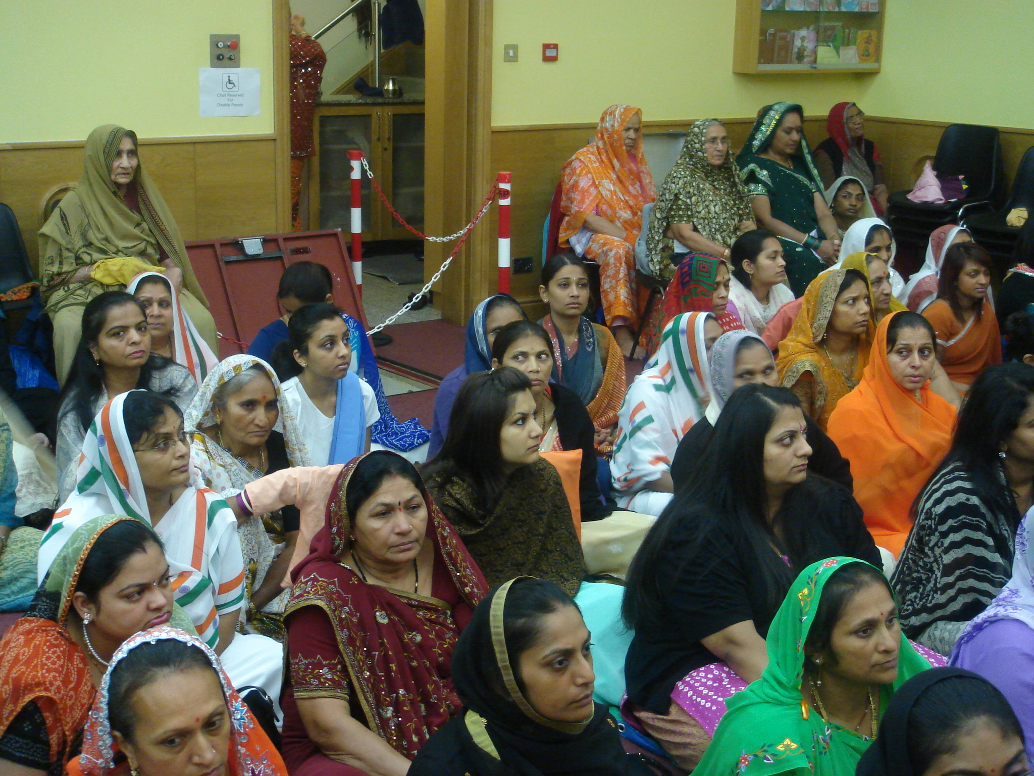 ©1987-2017 SKS Swaminarayan Temple East London