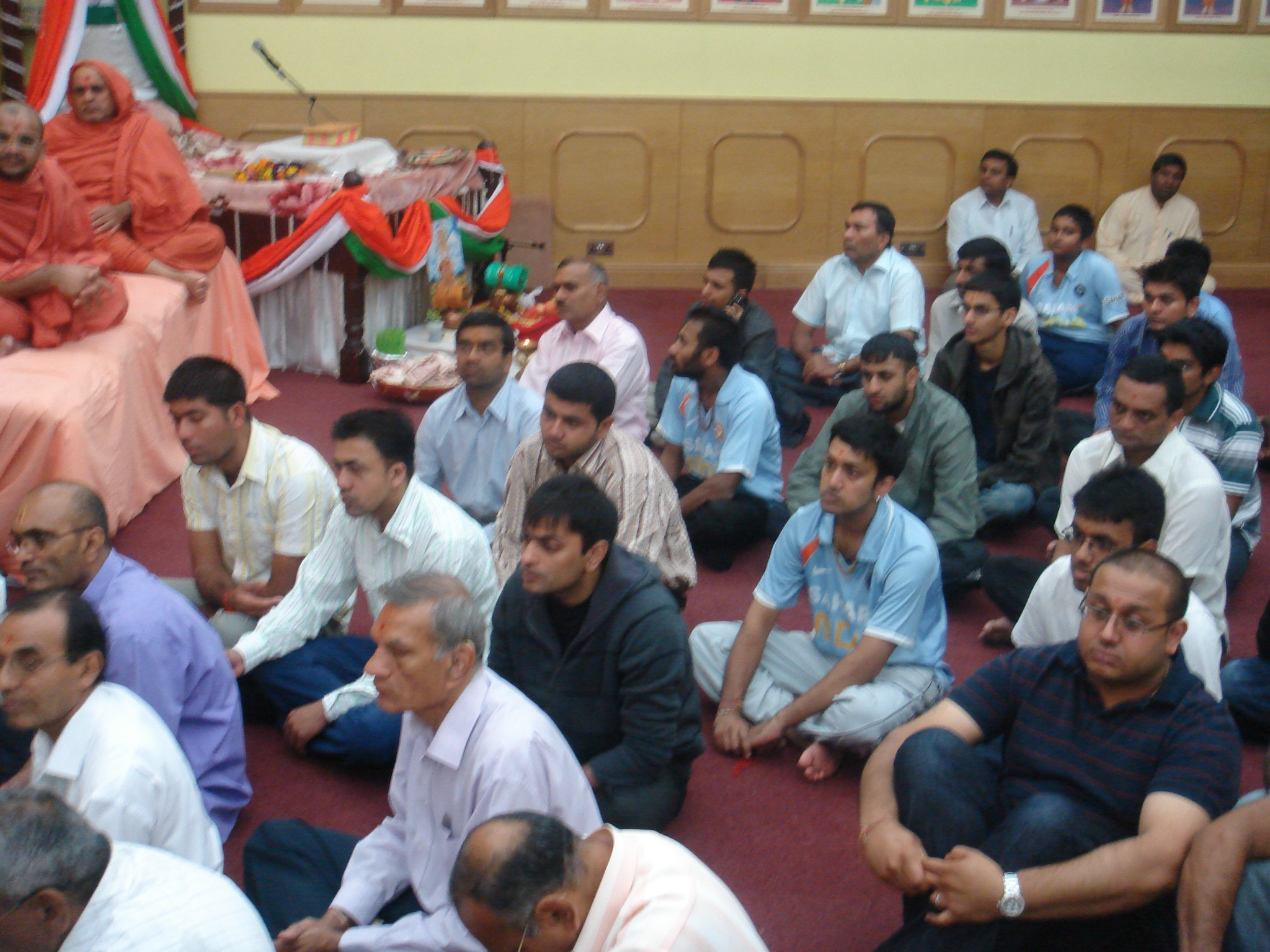 ©1987-2017 SKS Swaminarayan Temple East London