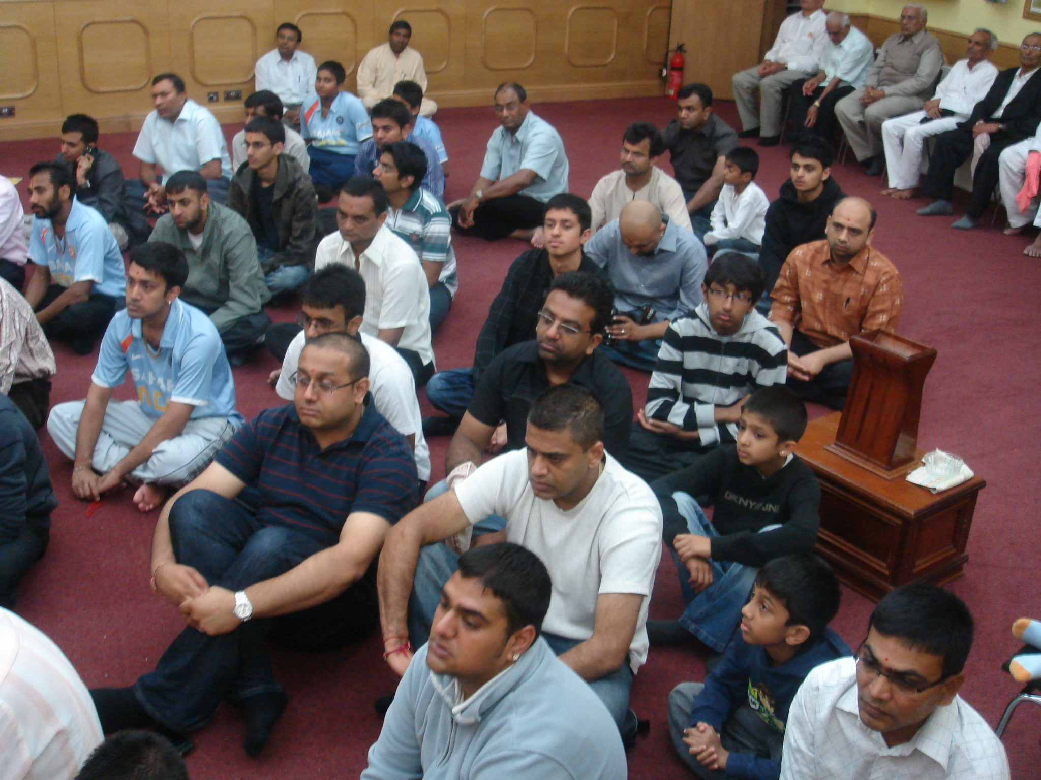 ©1987-2017 SKS Swaminarayan Temple East London