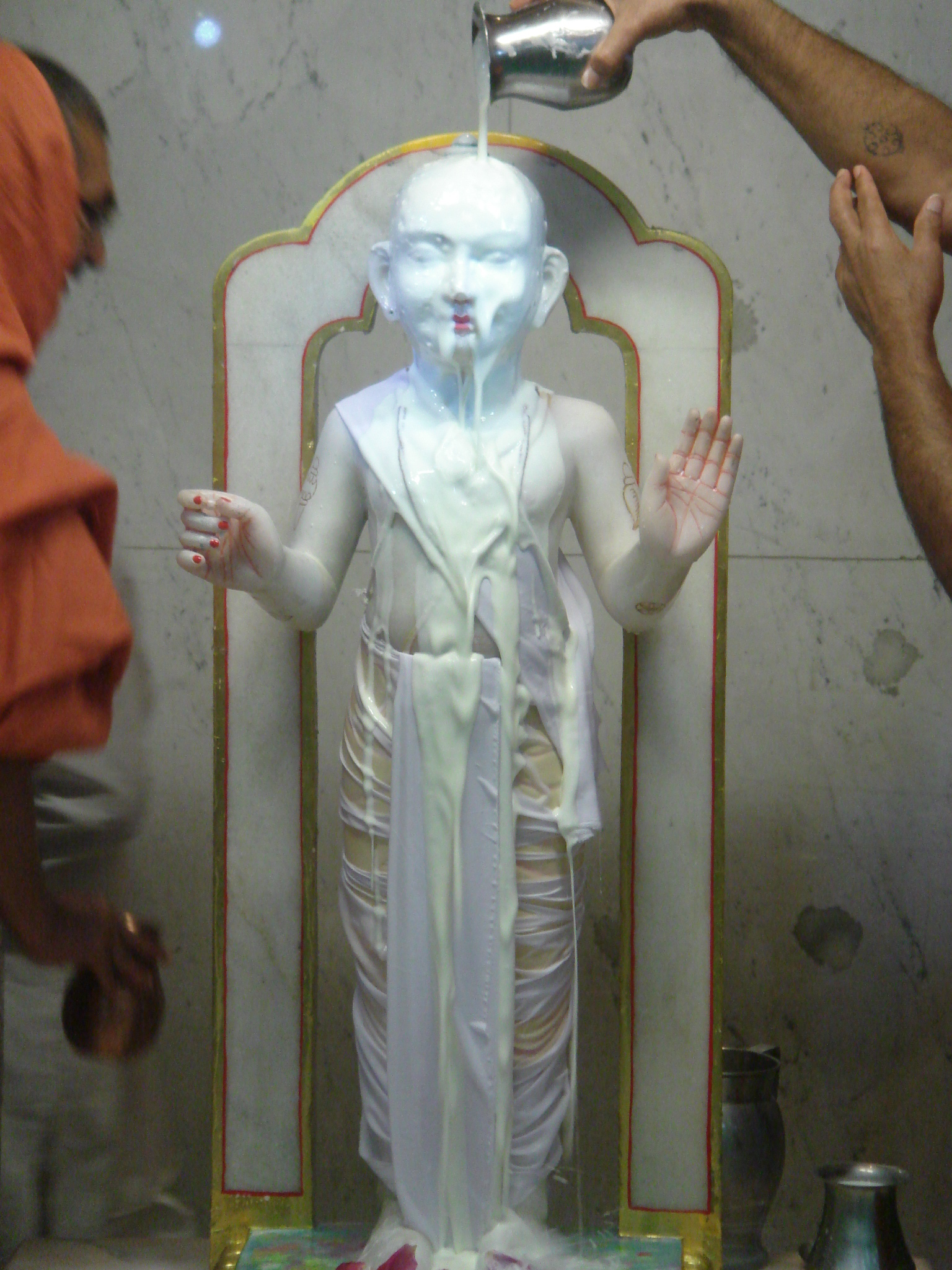 ©1987-2017 SKS Swaminarayan Temple East London