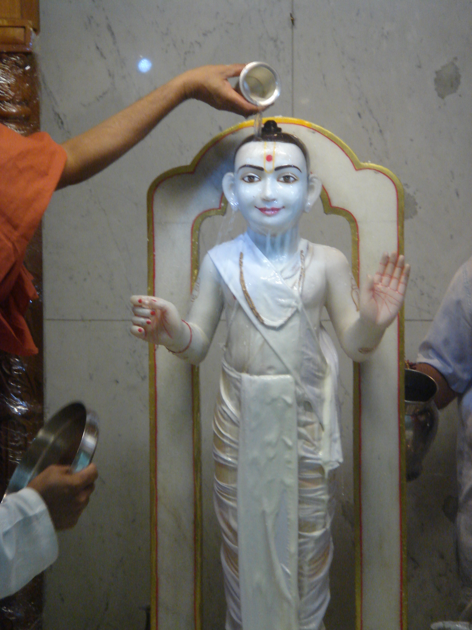 ©1987-2017 SKS Swaminarayan Temple East London