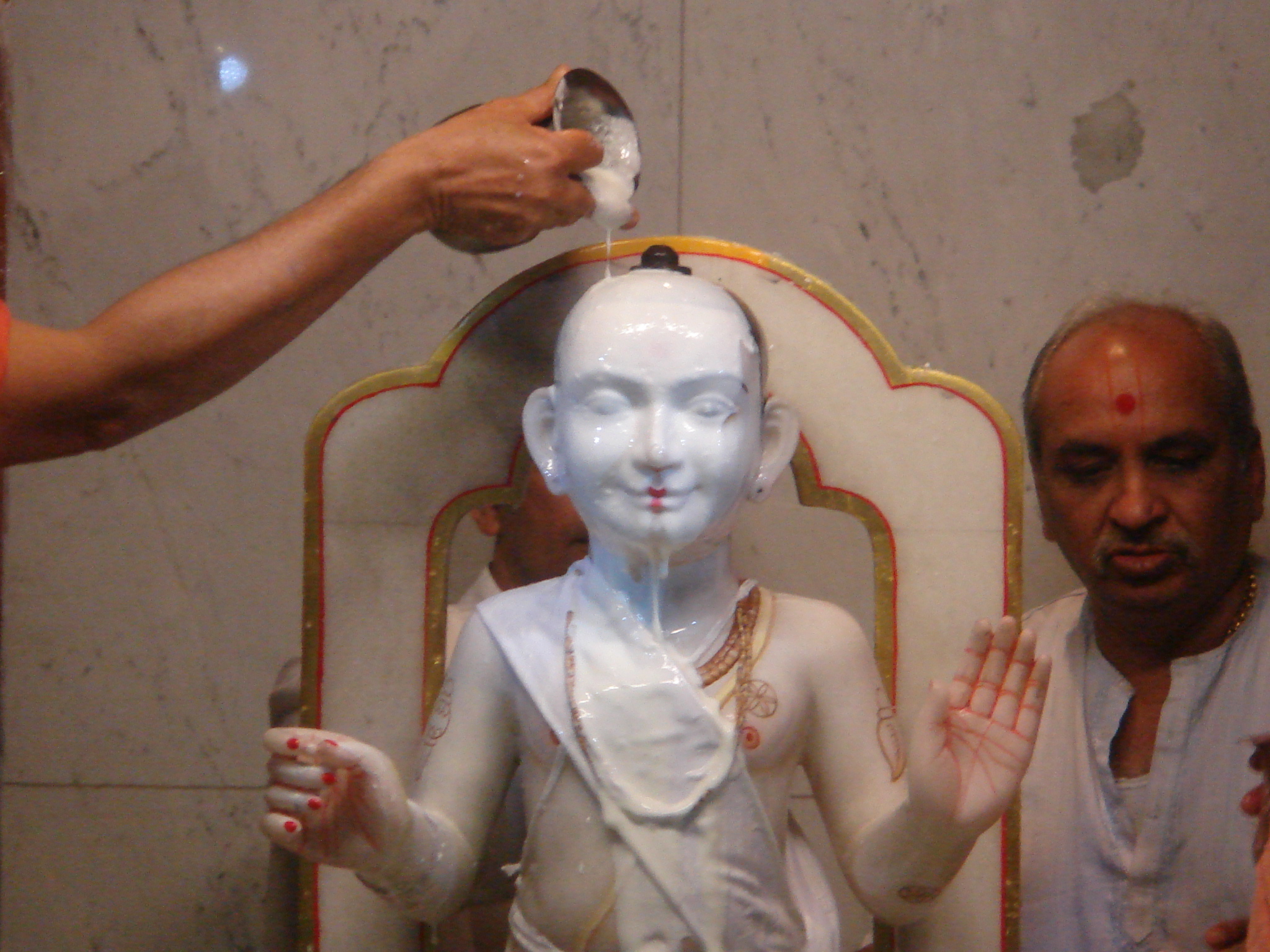 ©1987-2017 SKS Swaminarayan Temple East London