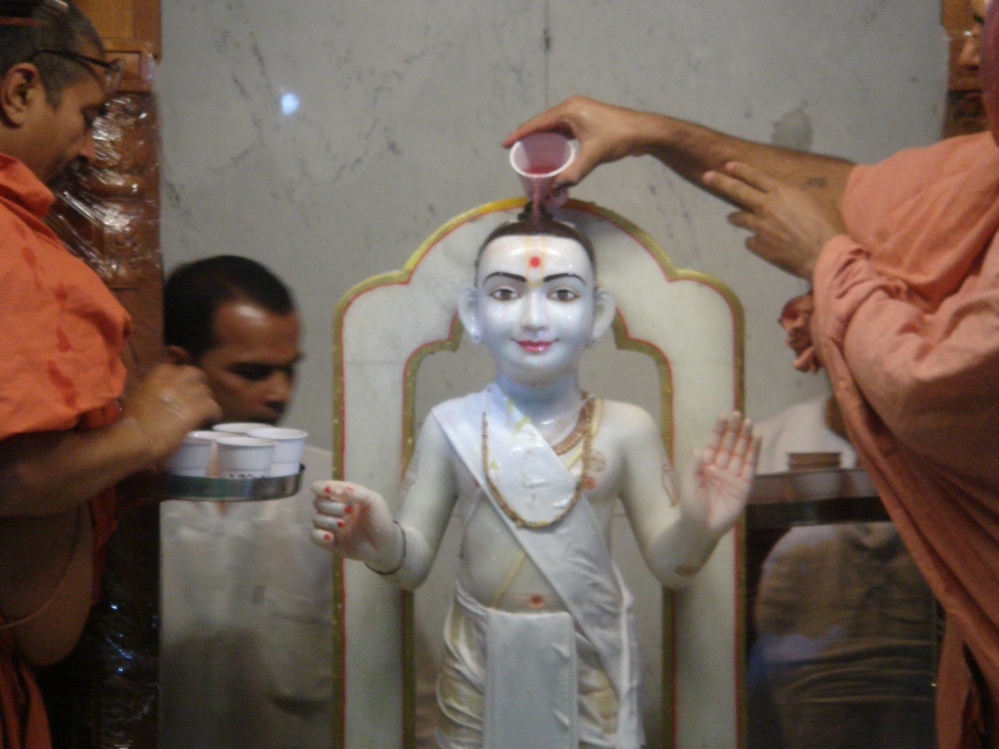 ©1987-2017 SKS Swaminarayan Temple East London