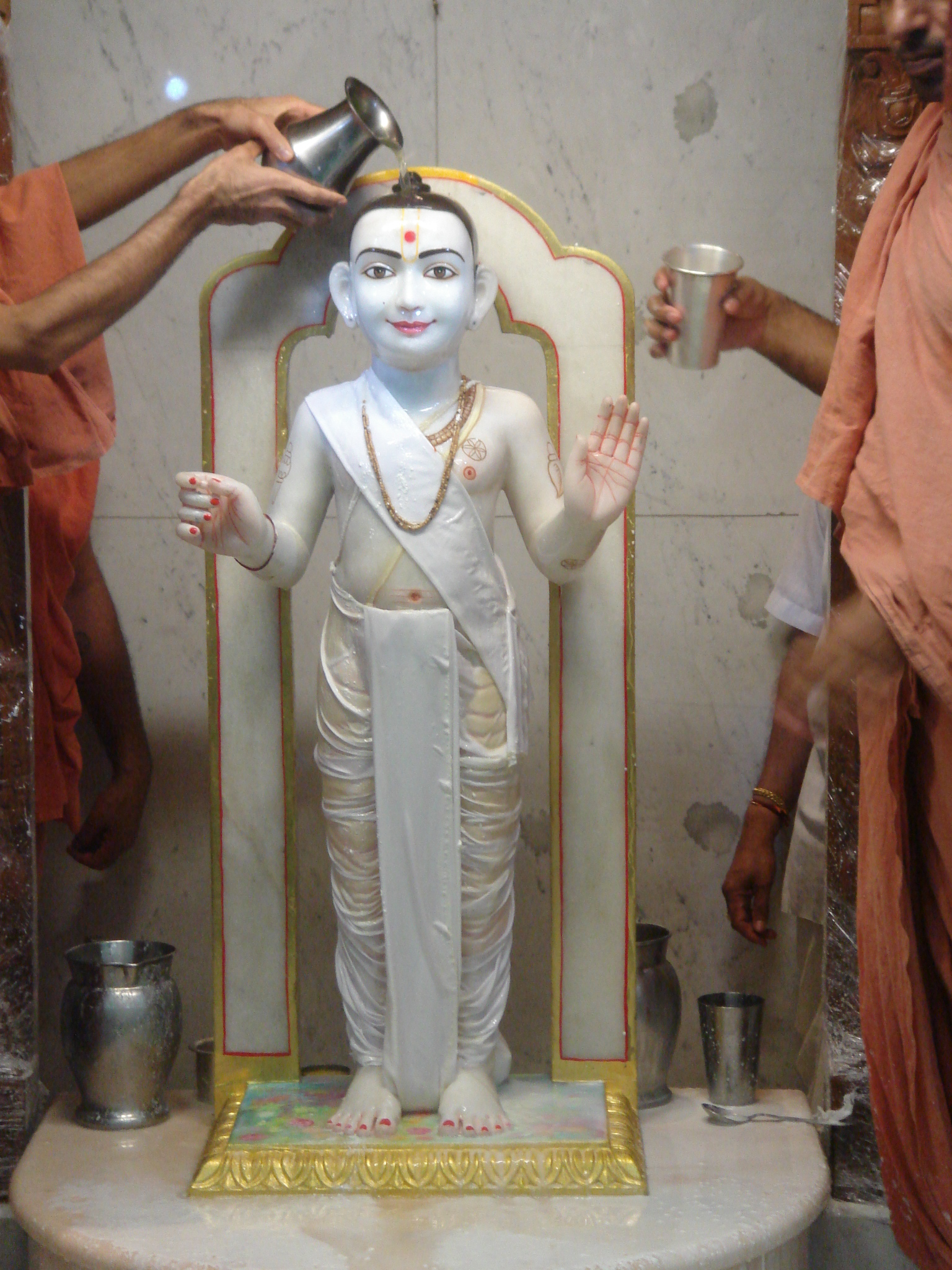 ©1987-2017 SKS Swaminarayan Temple East London