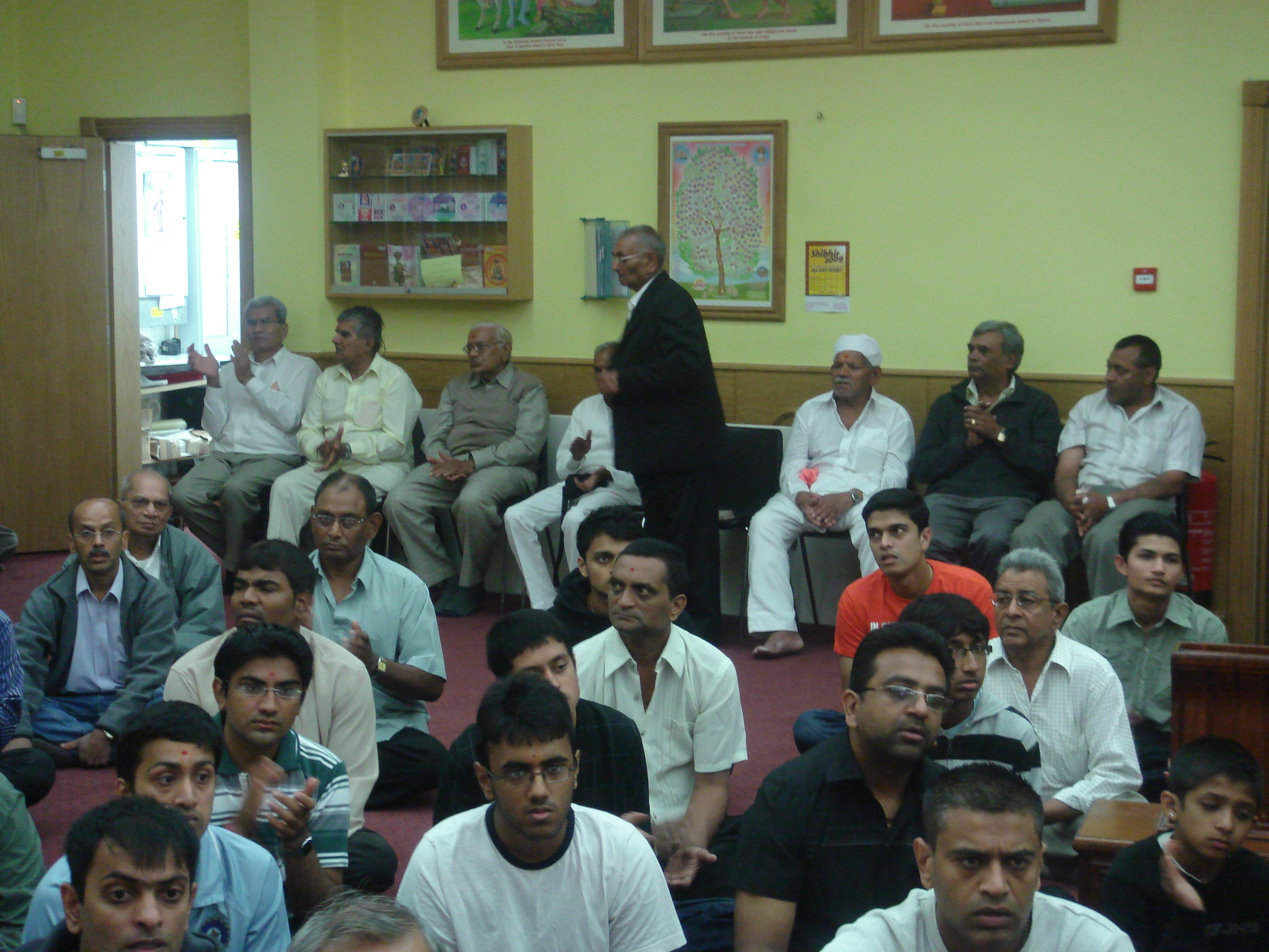 ©1987-2017 SKS Swaminarayan Temple East London