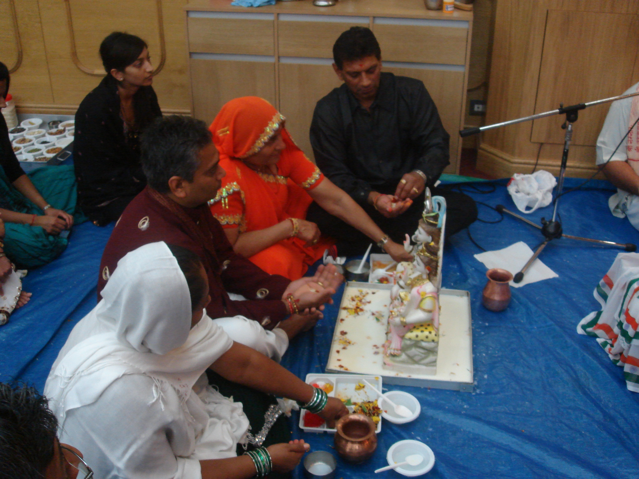 ©1987-2017 SKS Swaminarayan Temple East London