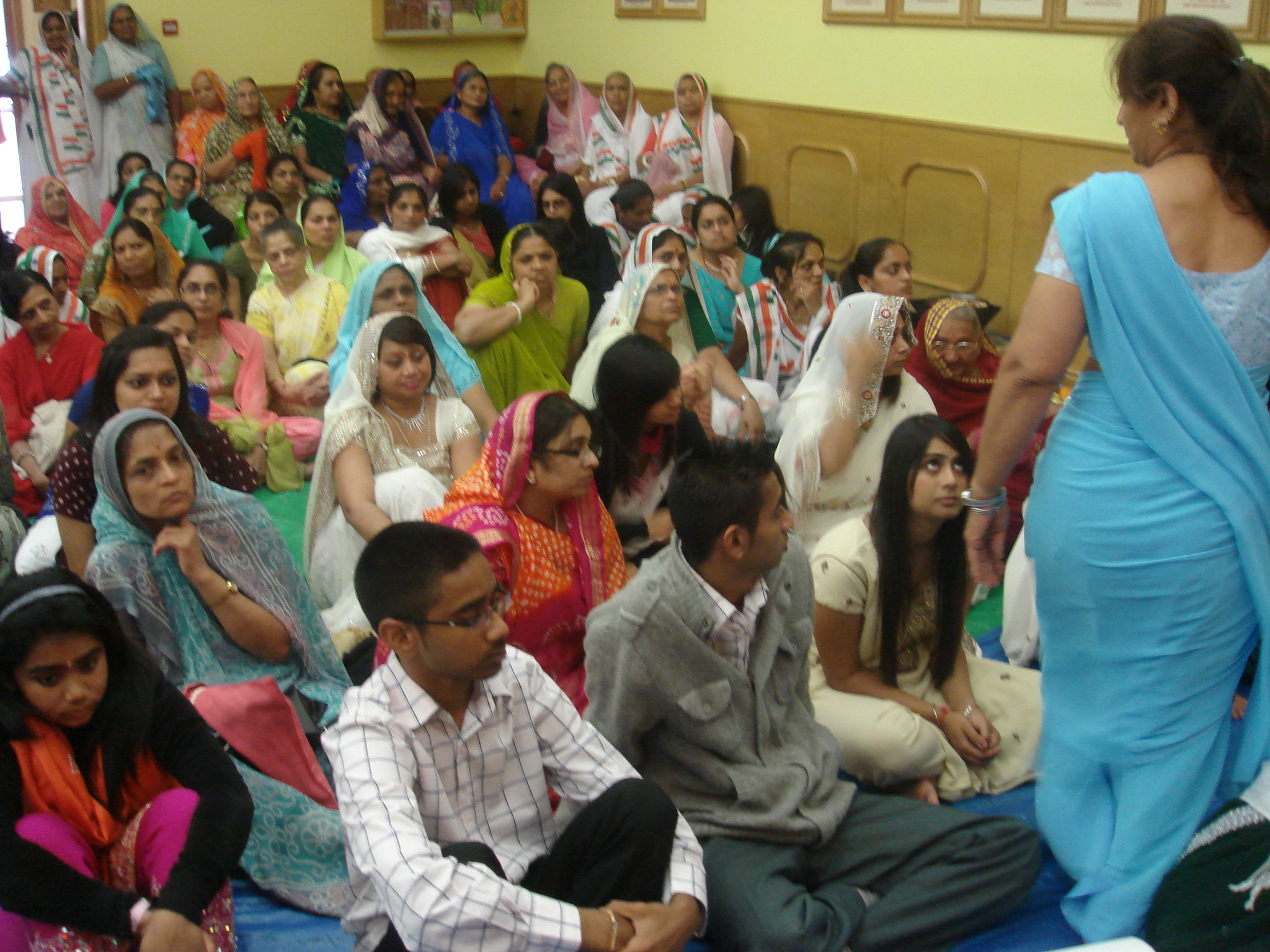 ©1987-2017 SKS Swaminarayan Temple East London