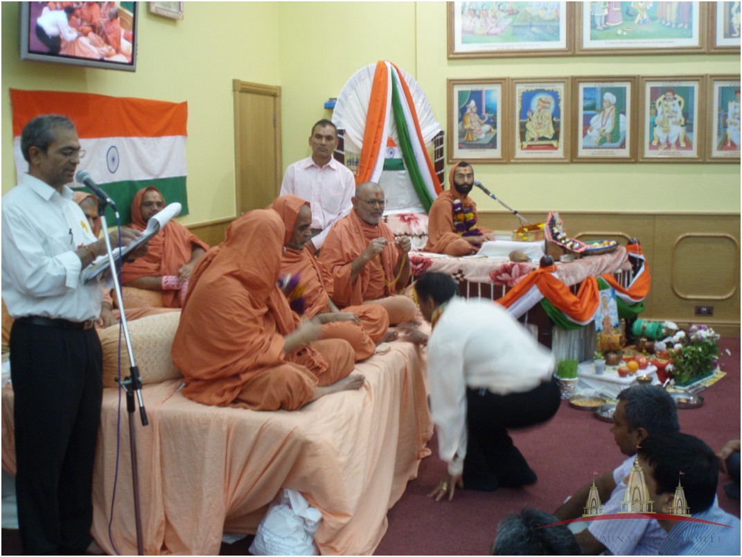 P8163785 - ©1987-2017 SKS Swaminarayan Temple East London
