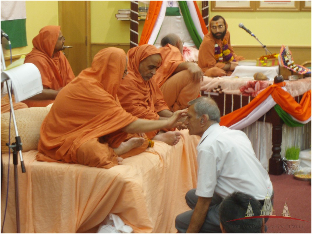 P8163883 - ©1987-2017 SKS Swaminarayan Temple East London