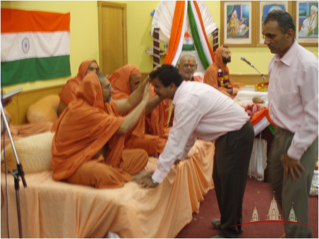 P8163899 - ©1987-2017 SKS Swaminarayan Temple East London