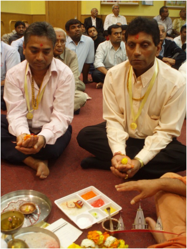 P8163916 - ©1987-2017 SKS Swaminarayan Temple East London