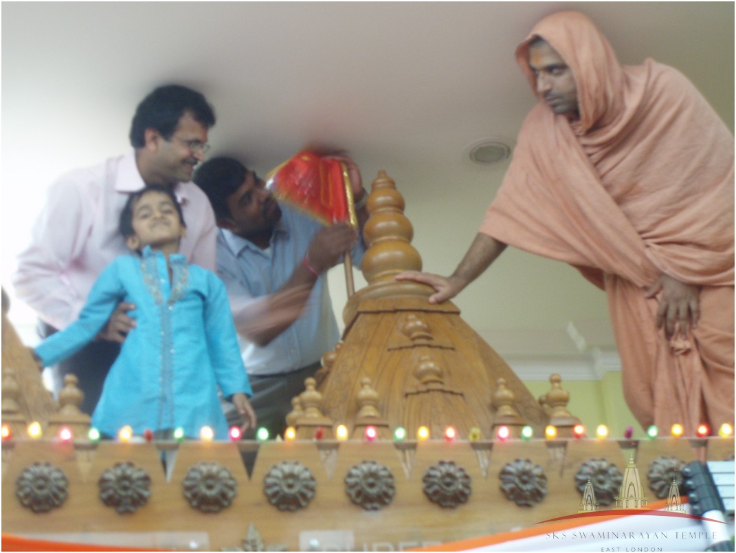 P8163939 - ©1987-2017 SKS Swaminarayan Temple East London