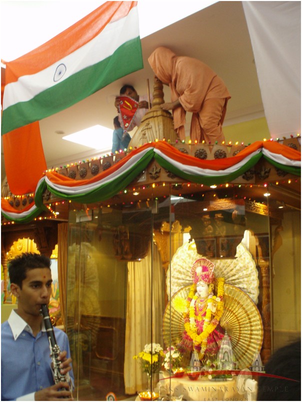 P8163947 - ©1987-2017 SKS Swaminarayan Temple East London