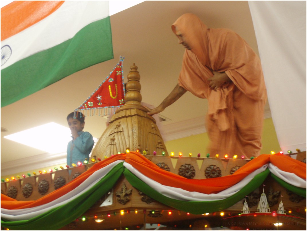 P8163949 - ©1987-2017 SKS Swaminarayan Temple East London