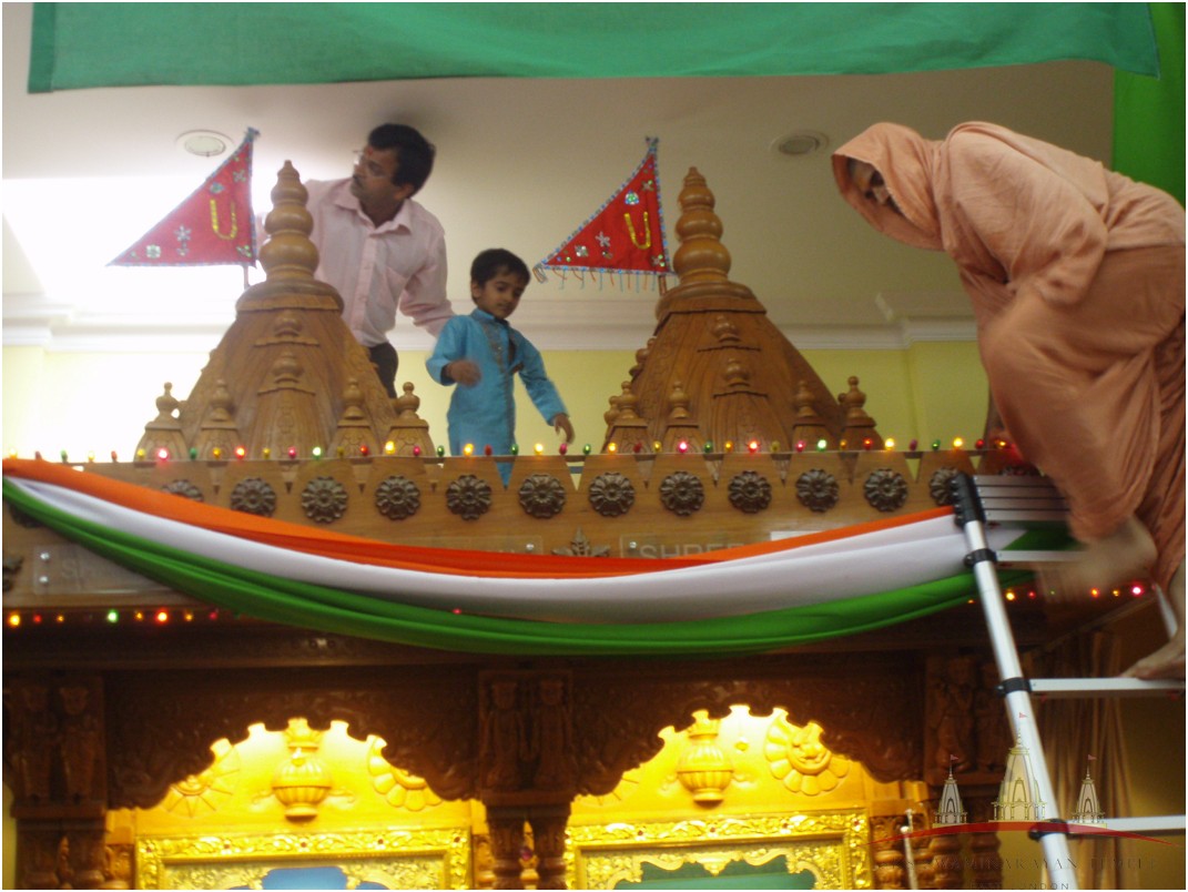 P8163952 - ©1987-2017 SKS Swaminarayan Temple East London