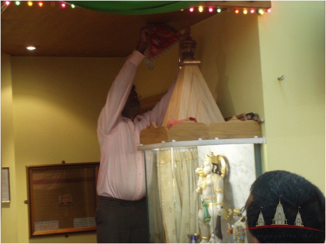 P8163959 - ©1987-2017 SKS Swaminarayan Temple East London