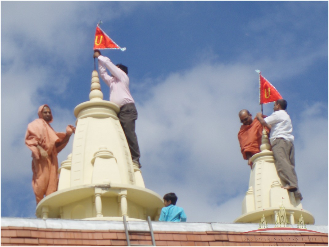P8163981 - ©1987-2017 SKS Swaminarayan Temple East London