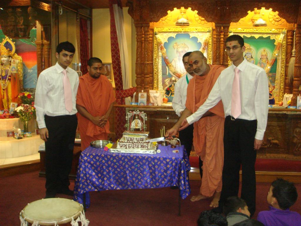 DSC02676  Large  - ©1987-2017 SKS Swaminarayan Temple East London