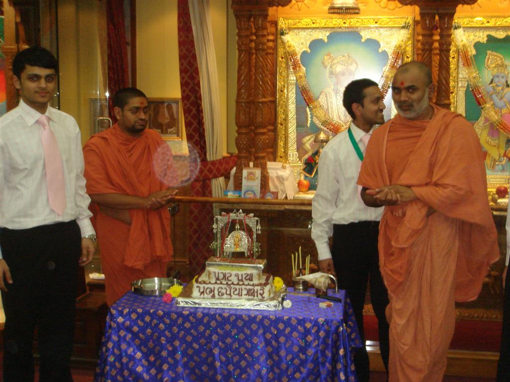 DSC02679  Large  - ©1987-2017 SKS Swaminarayan Temple East London