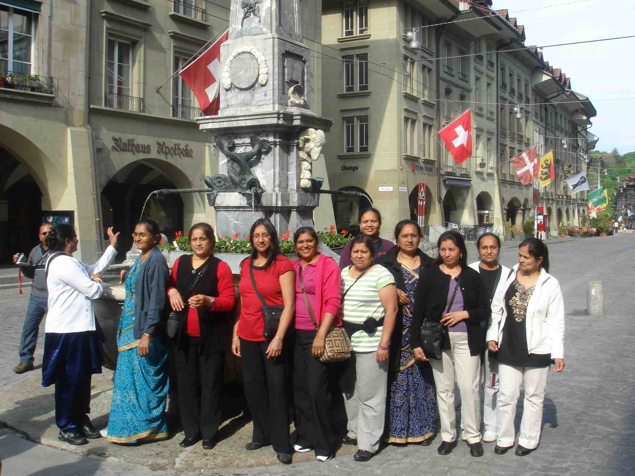 ©1987-2017 SKS Swaminarayan Temple East London