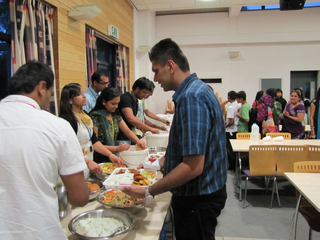 100 - ©1987-2017 SKS Swaminarayan Temple East London