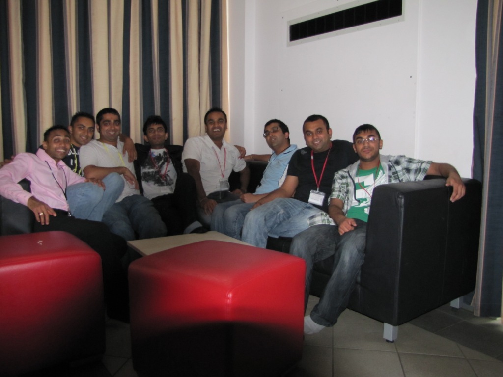 104 - ©1987-2017 SKS Swaminarayan Temple East London