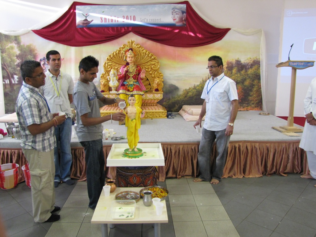 116 - ©1987-2017 SKS Swaminarayan Temple East London