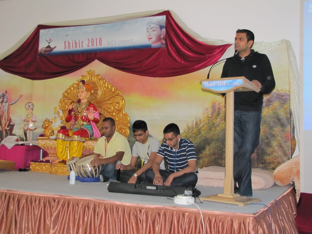 123 - ©1987-2017 SKS Swaminarayan Temple East London