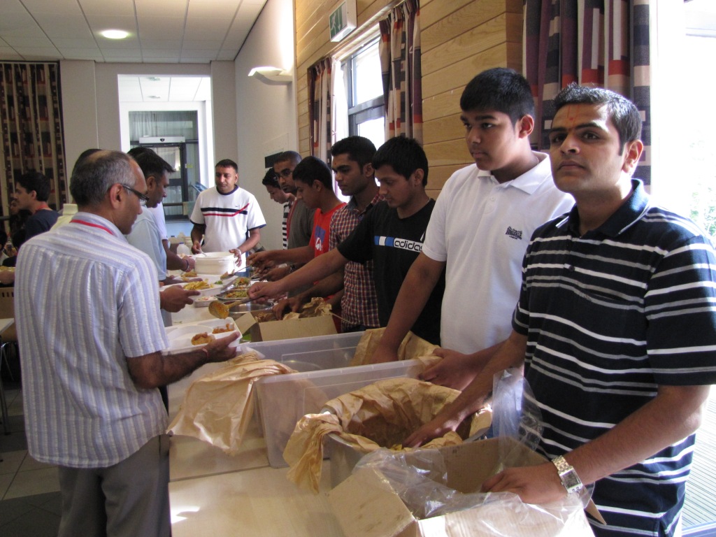 140 - ©1987-2017 SKS Swaminarayan Temple East London