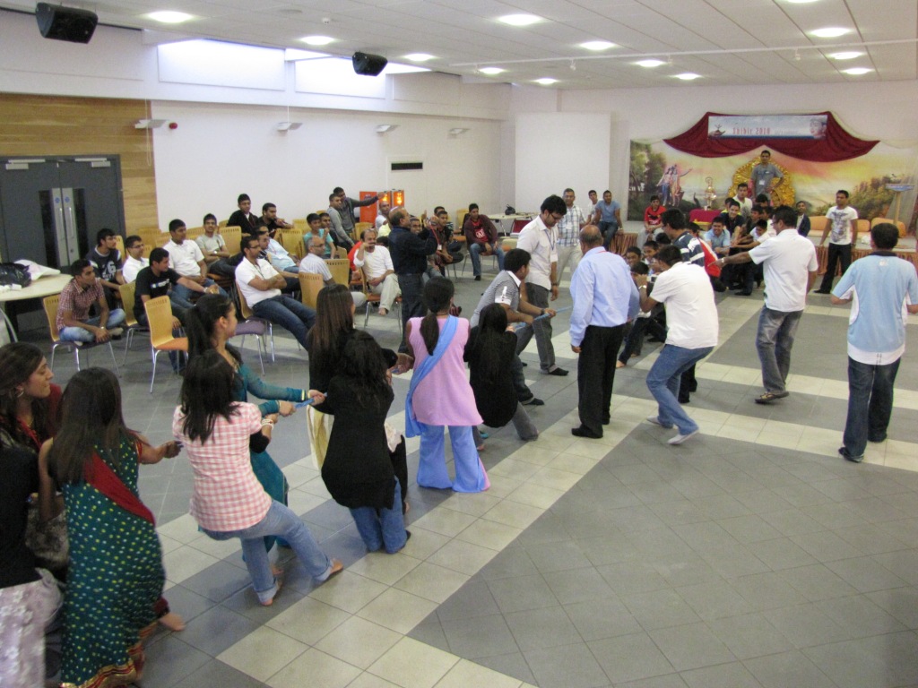 152 - ©1987-2017 SKS Swaminarayan Temple East London