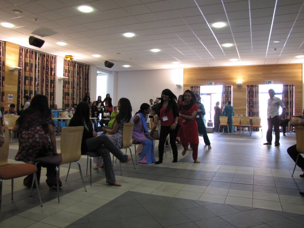 155 - ©1987-2017 SKS Swaminarayan Temple East London