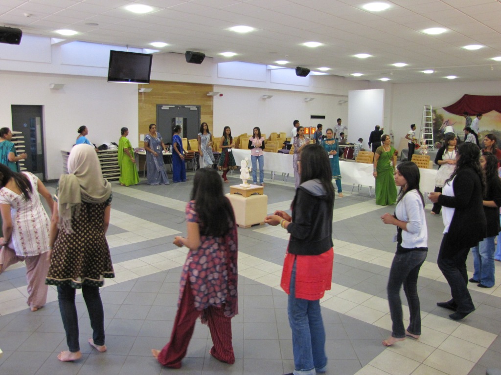 159 - ©1987-2017 SKS Swaminarayan Temple East London