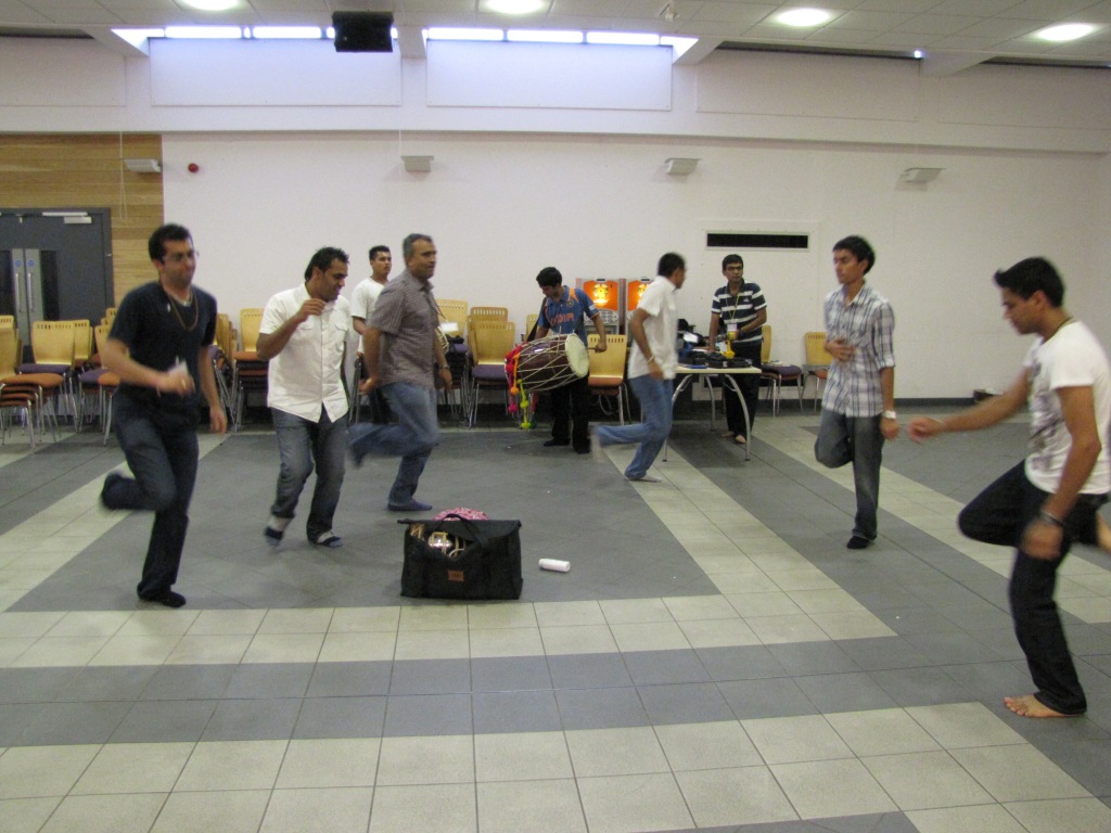 163 - ©1987-2017 SKS Swaminarayan Temple East London