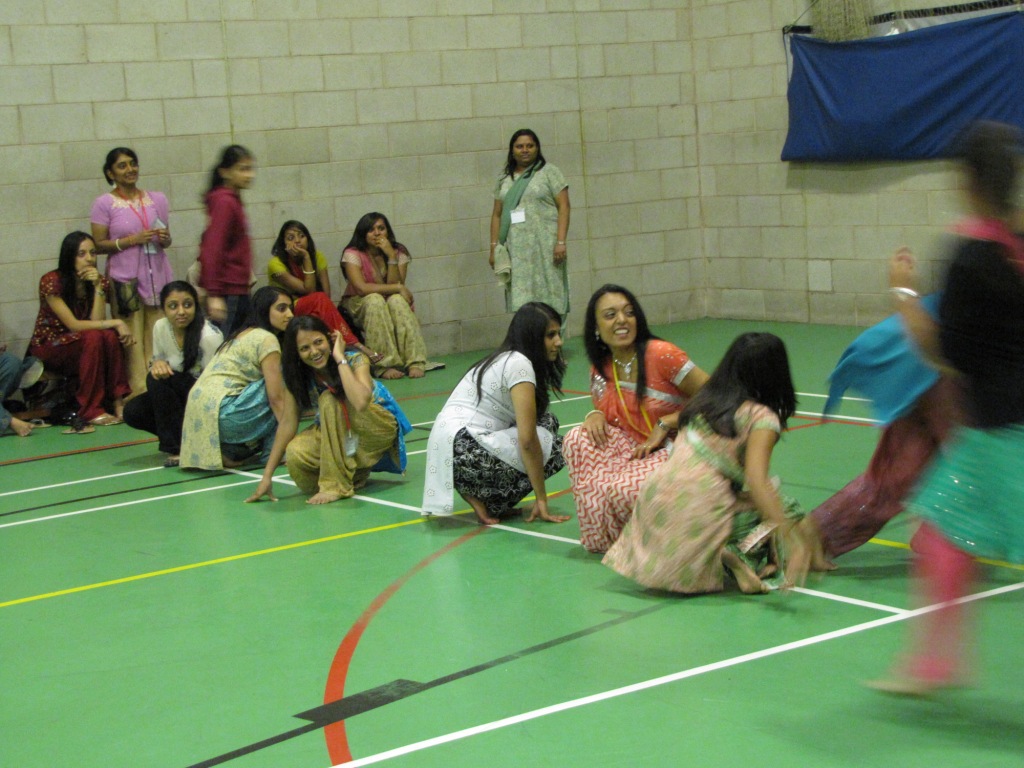 86 - ©1987-2017 SKS Swaminarayan Temple East London