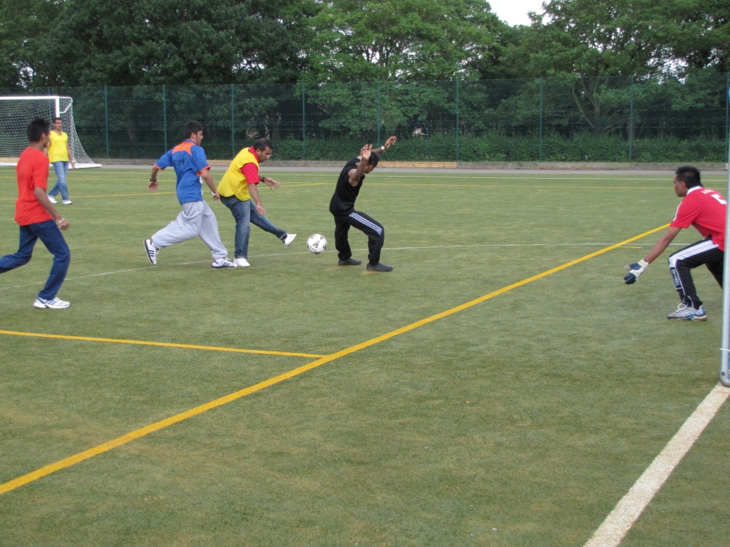 88 - ©1987-2017 SKS Swaminarayan Temple East London