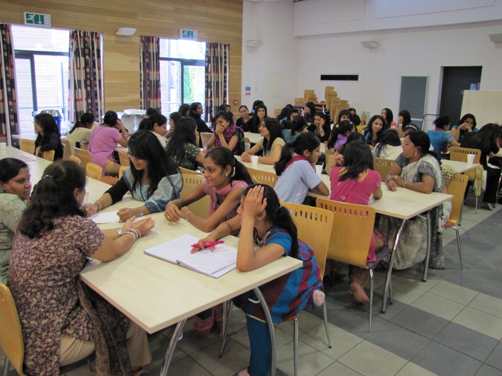 92 - ©1987-2017 SKS Swaminarayan Temple East London