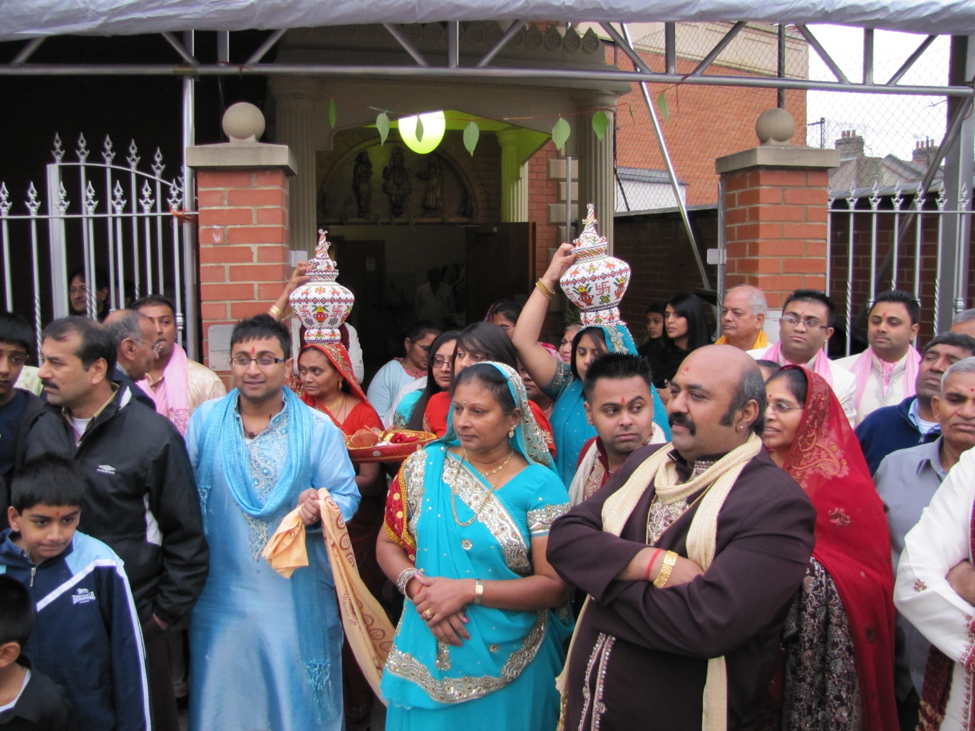 ©1987-2017 SKS Swaminarayan Temple East London