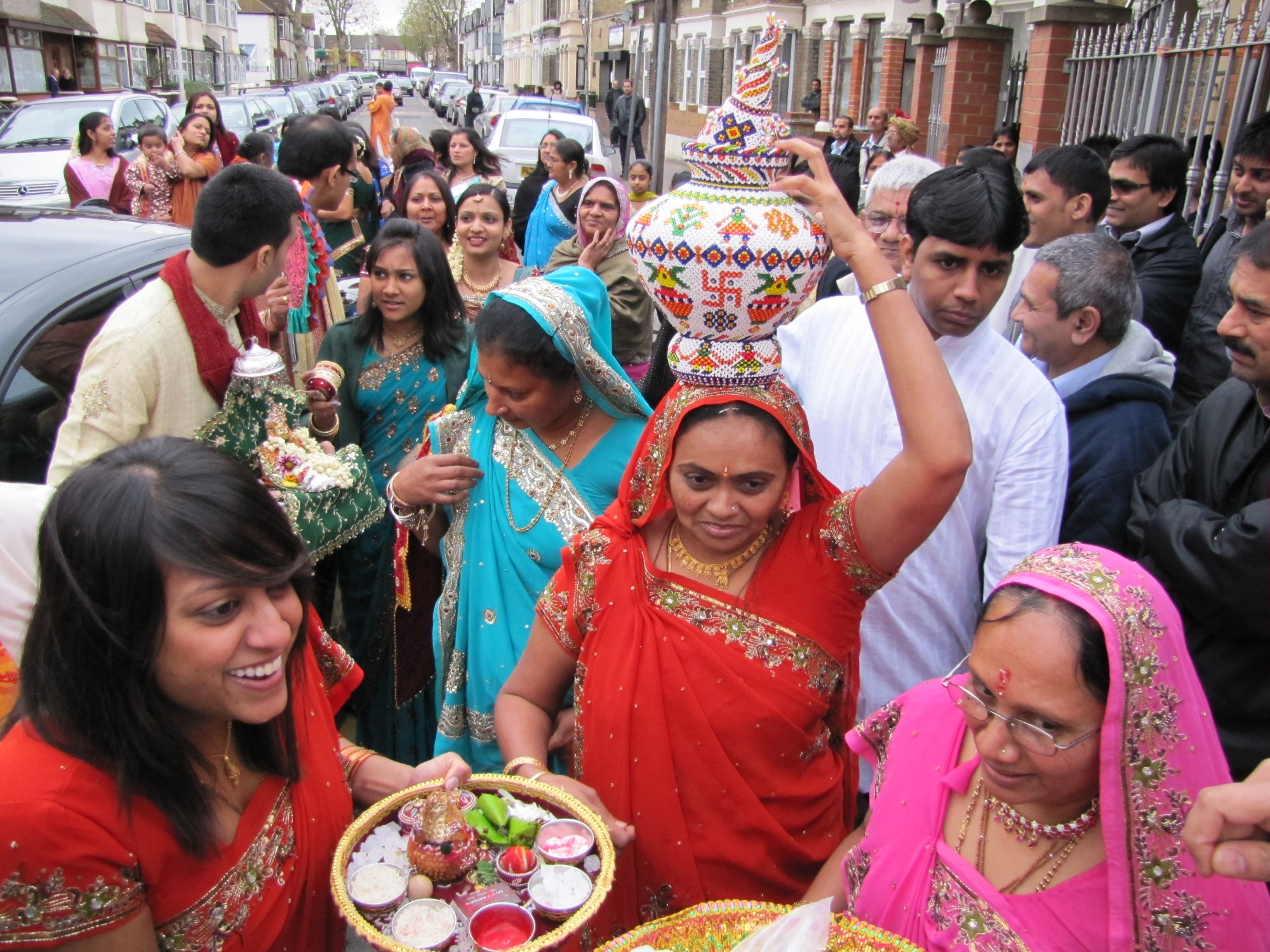 ©1987-2017 SKS Swaminarayan Temple East London