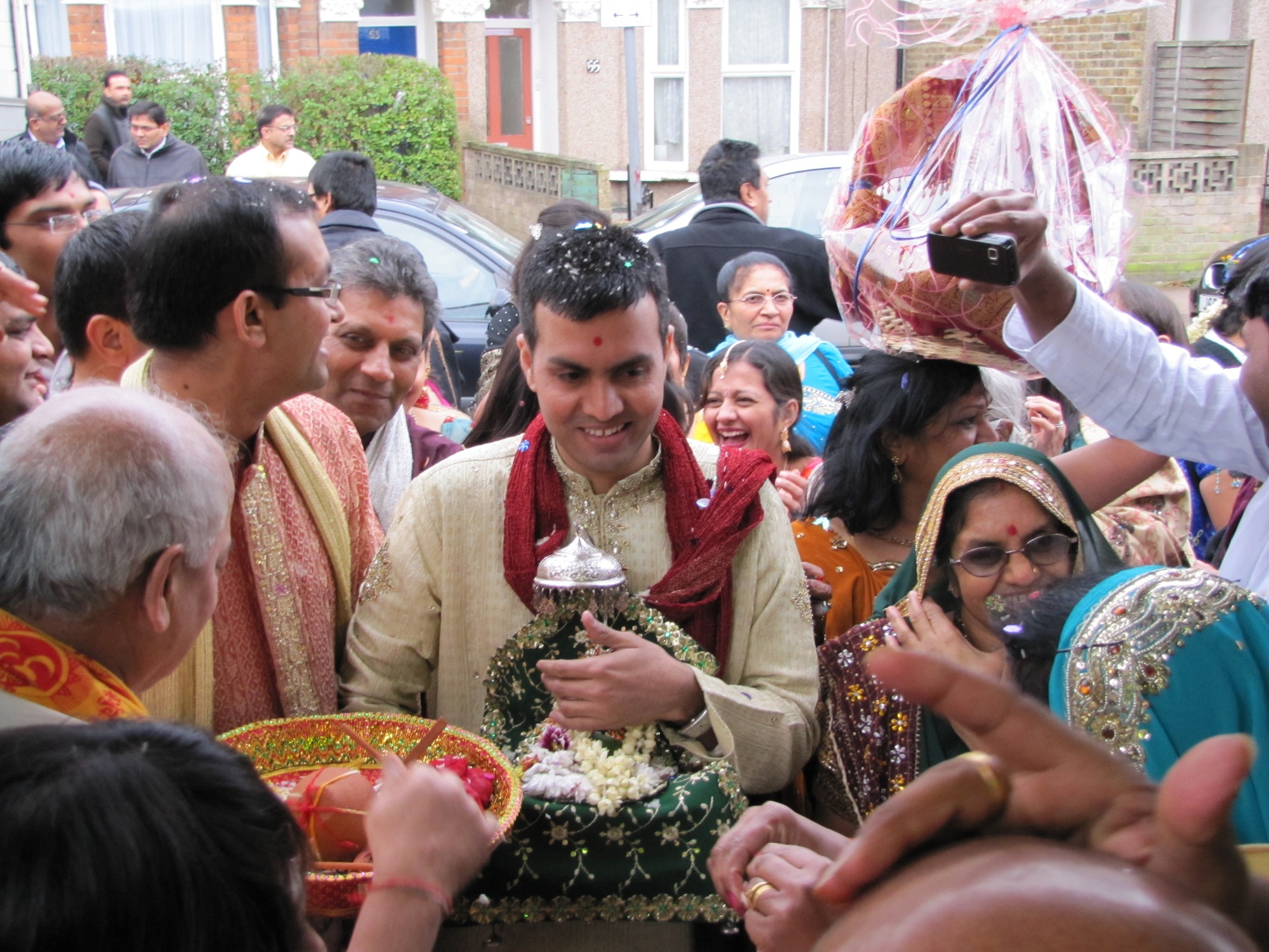 ©1987-2017 SKS Swaminarayan Temple East London