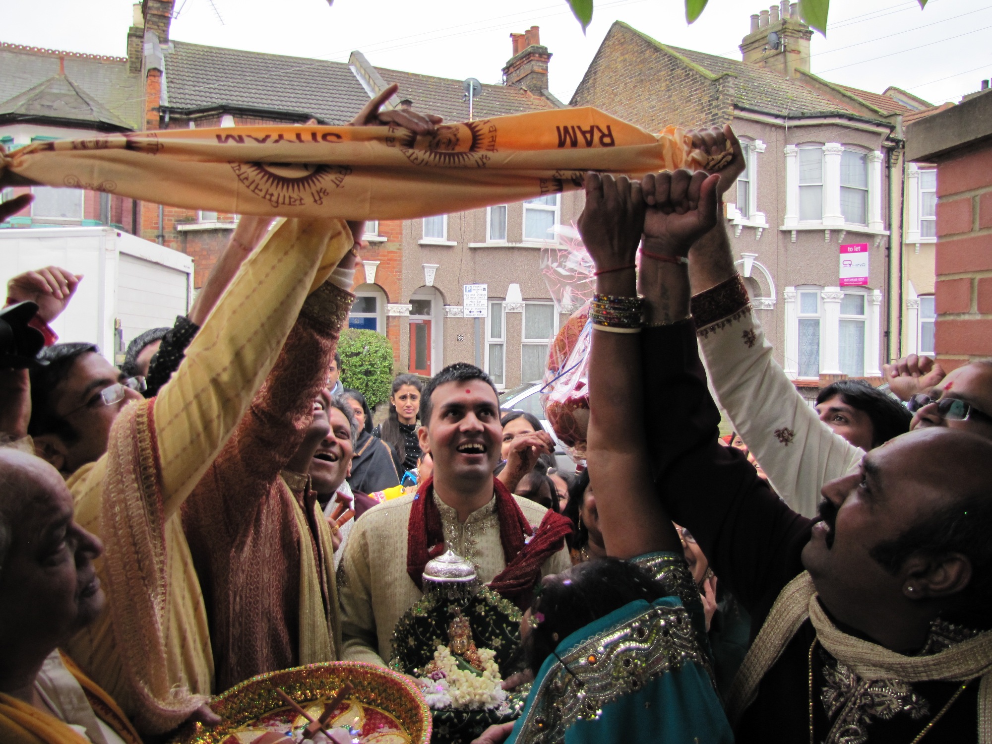 ©1987-2017 SKS Swaminarayan Temple East London