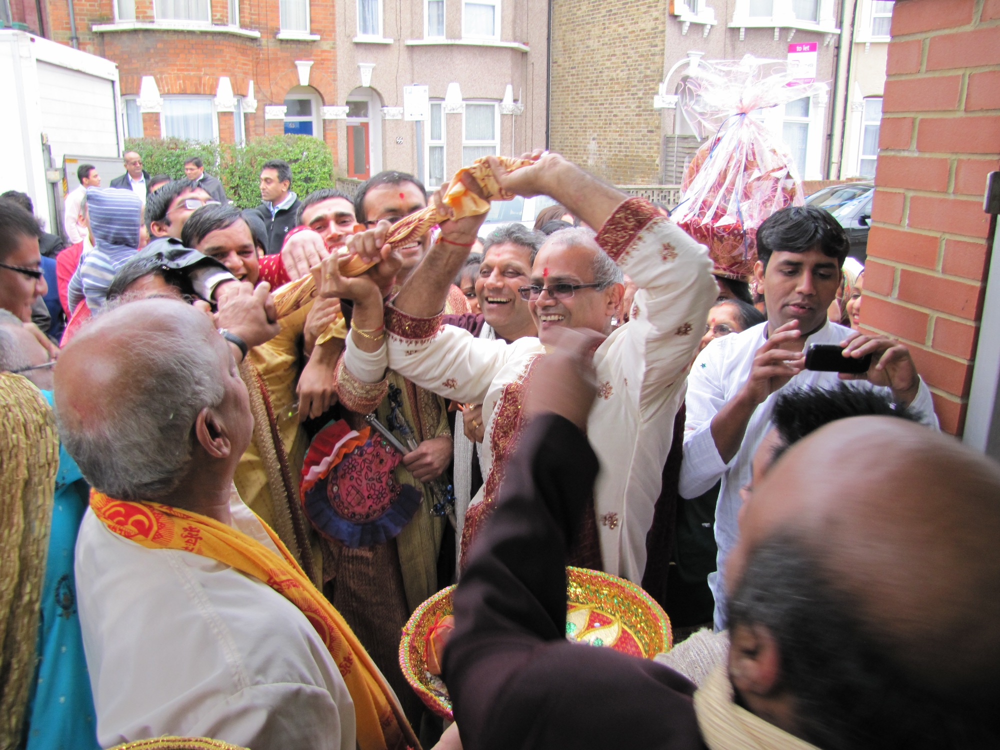 ©1987-2017 SKS Swaminarayan Temple East London