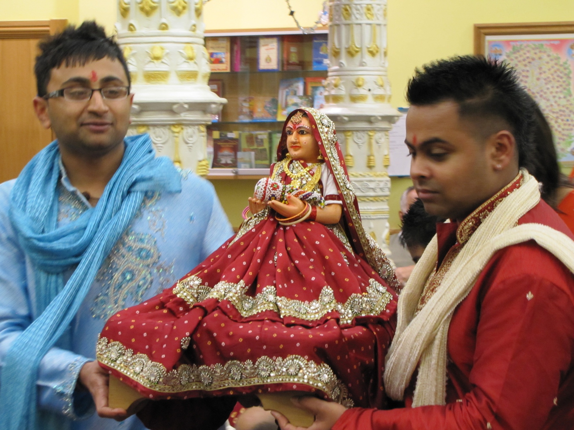 ©1987-2017 SKS Swaminarayan Temple East London