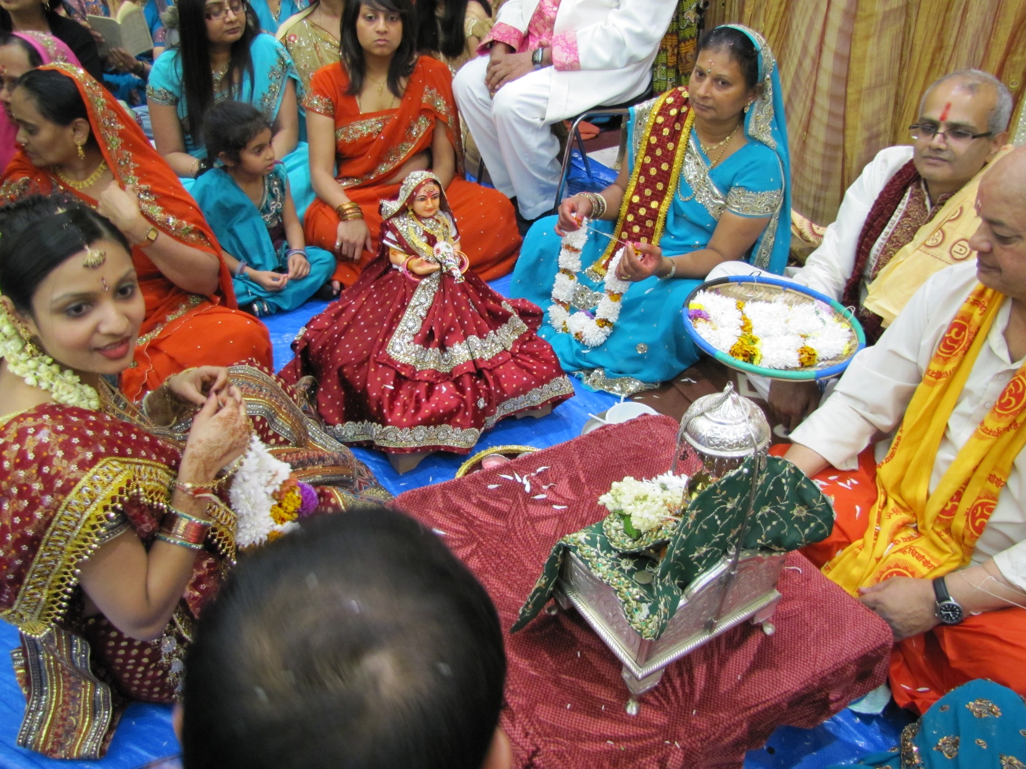 ©1987-2017 SKS Swaminarayan Temple East London