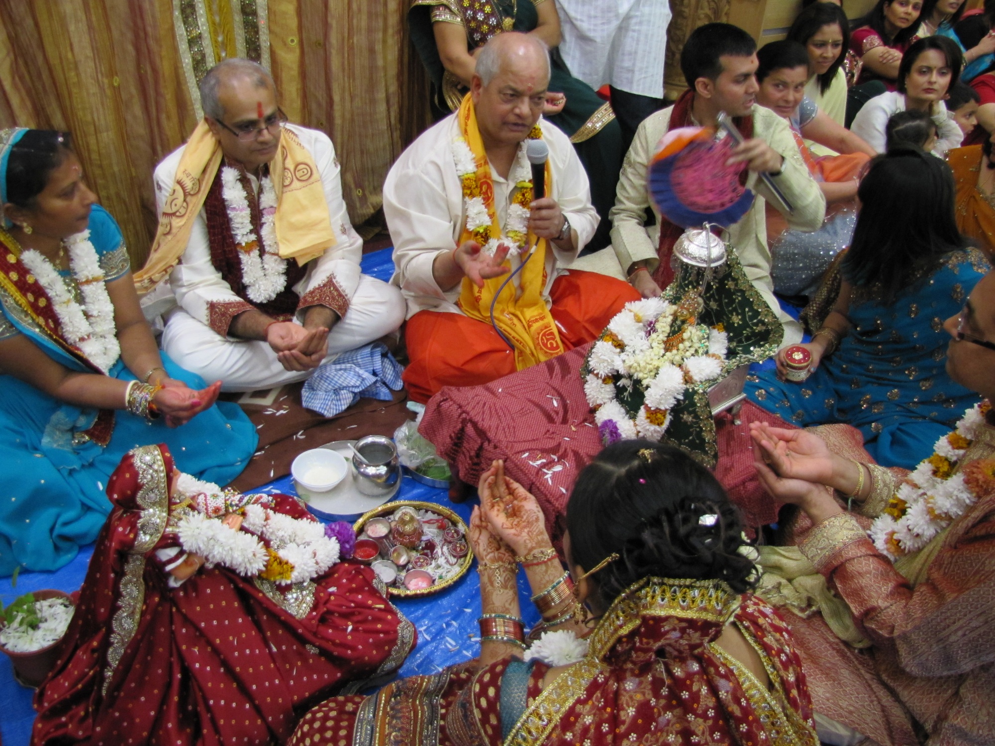 ©1987-2017 SKS Swaminarayan Temple East London