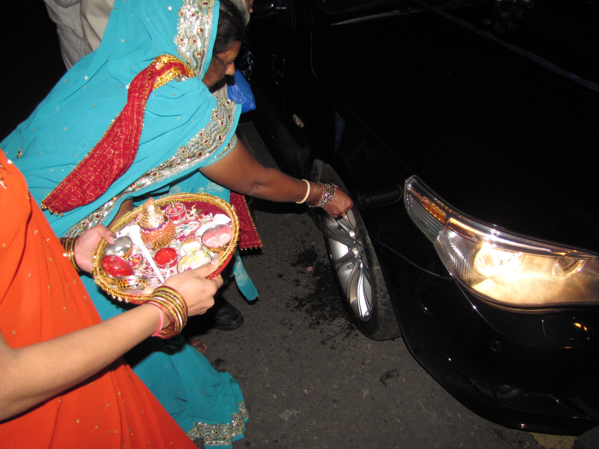 ©1987-2017 SKS Swaminarayan Temple East London